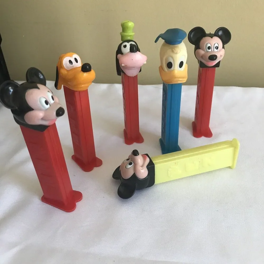 PEZ Dispensers Lot of 21 PEANUTS, DISNEY GARFIELD, SANTAS, LAMB AND‎ MORE